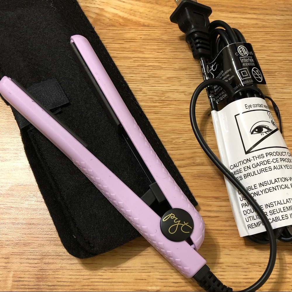 PYT Mini straightener (Pretty young thing)
